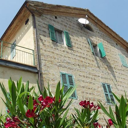 B&B Reillys Montecarotto Bagian luar foto