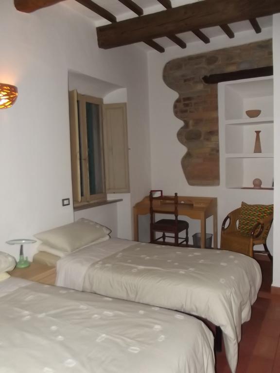 B&B Reillys Montecarotto Bagian luar foto