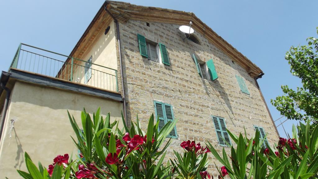 B&B Reillys Montecarotto Bagian luar foto